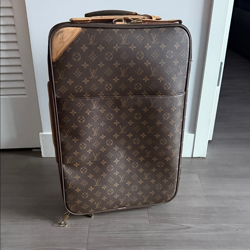 Louis Vuitton Dark Brown Monogram Travel Bag
